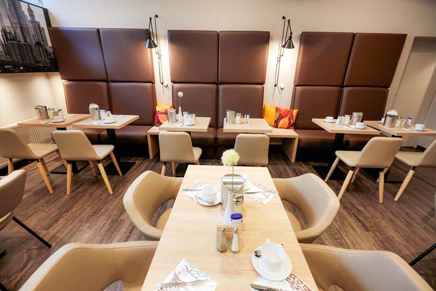 Manhattan Hotel 4*